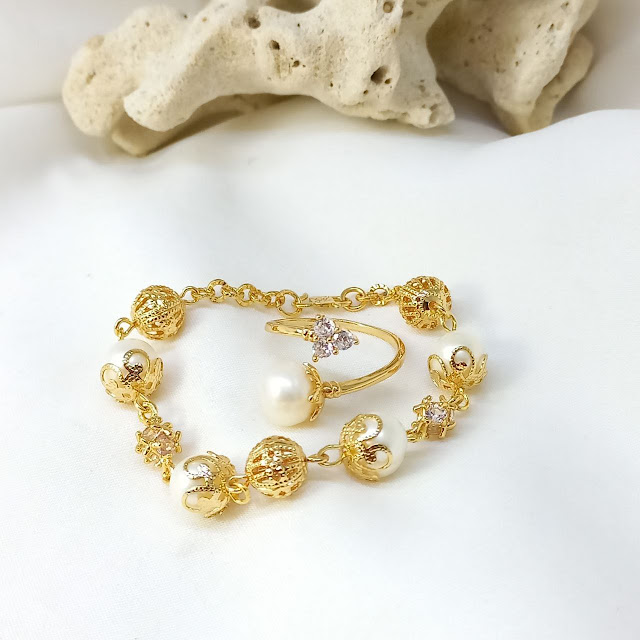 Tips Membersihkan Perhiasan Mutiara Agar Tetap Berkilau Seperti Baru